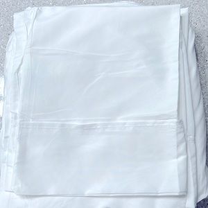King size  White sheet set